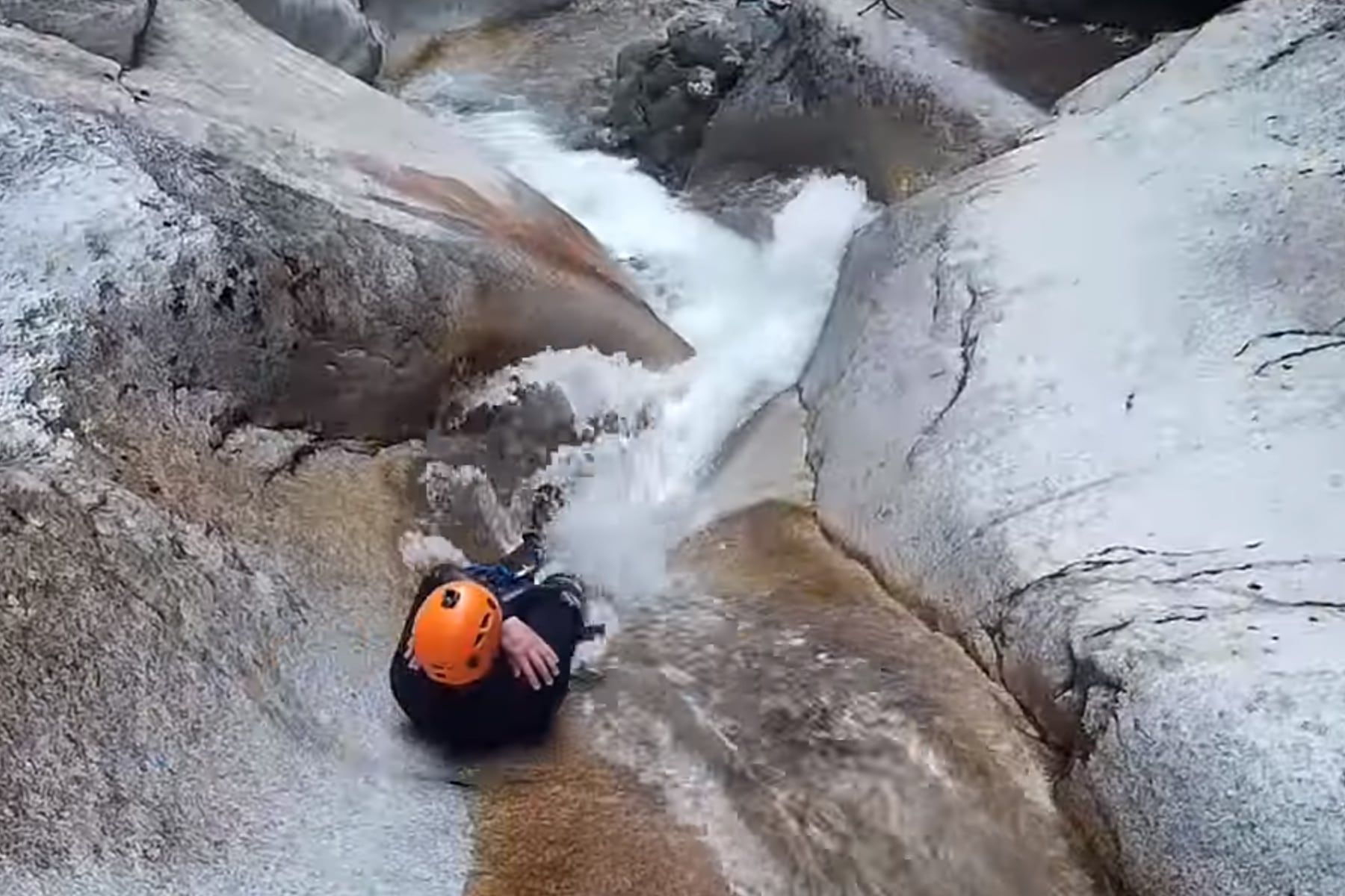Canyoning à Soussoueou dans le Béarn en vidéo