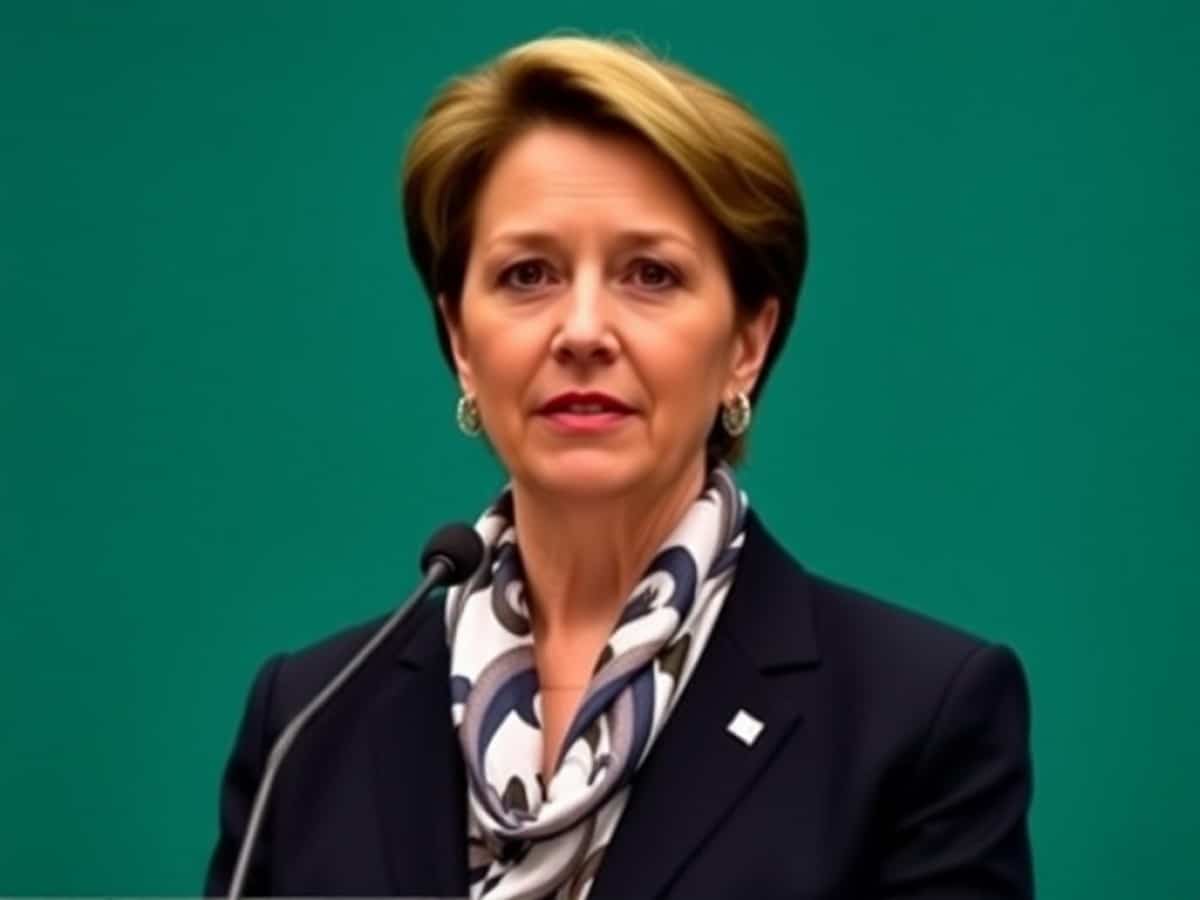Chilean former president defends people-centered multilateralism in Montevideo against authoritarian projects